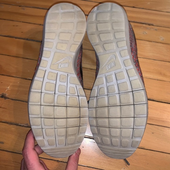 🔥 Men’s NIKE ROSHE Shoes🔥 - Picture 5 of 6